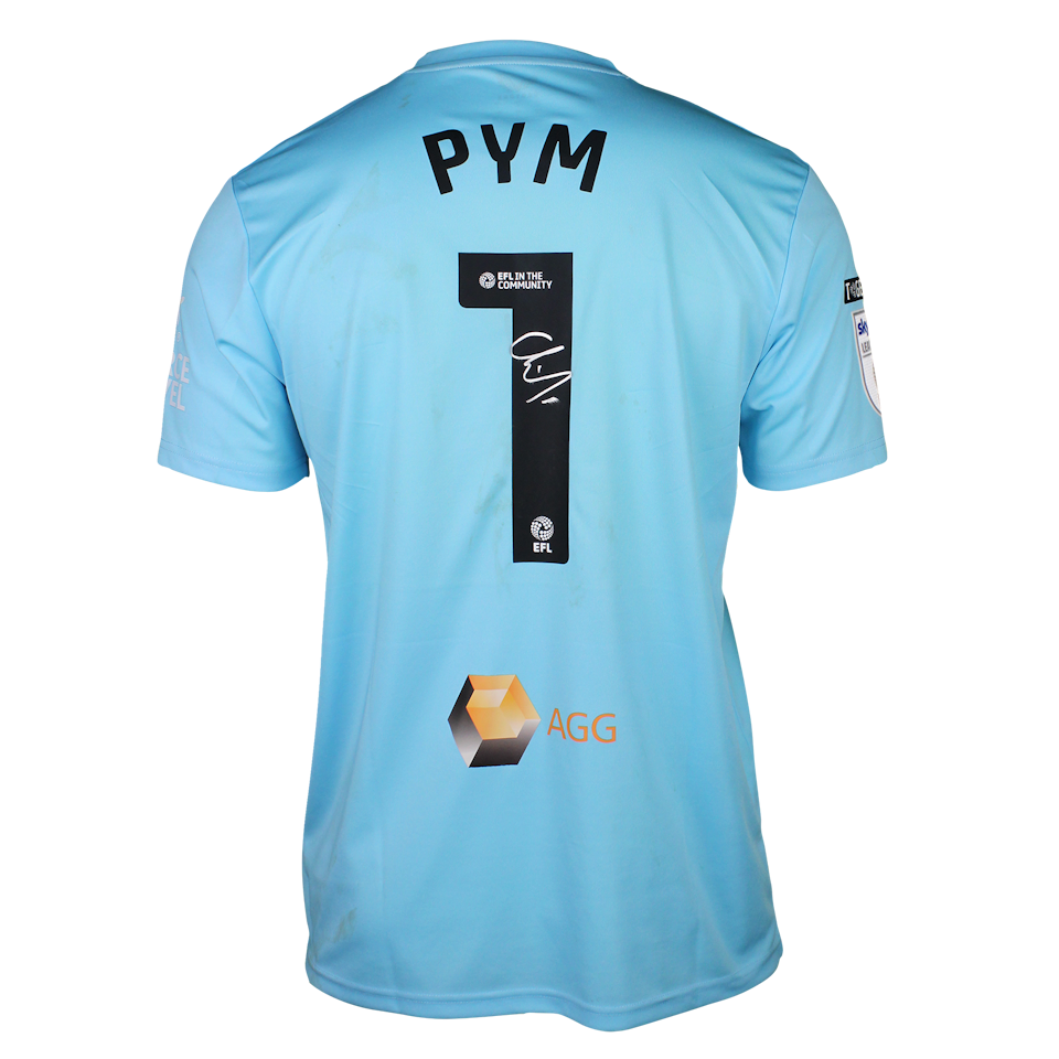Christy Pym Mansfield Town jersey