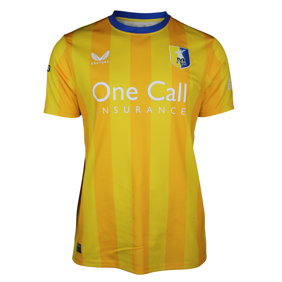 Shirt van Aden Flint Mansfield Town