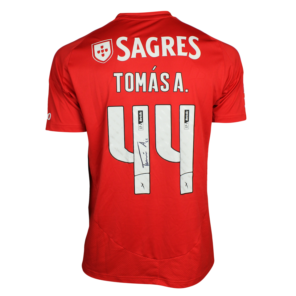 Tomás Araújo SL Benfica shirt