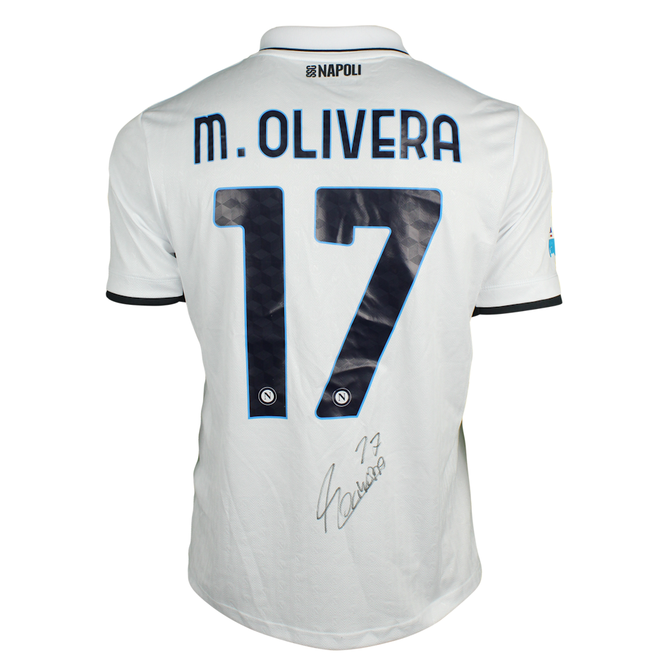 Mathías Olivera Napoli camisa.