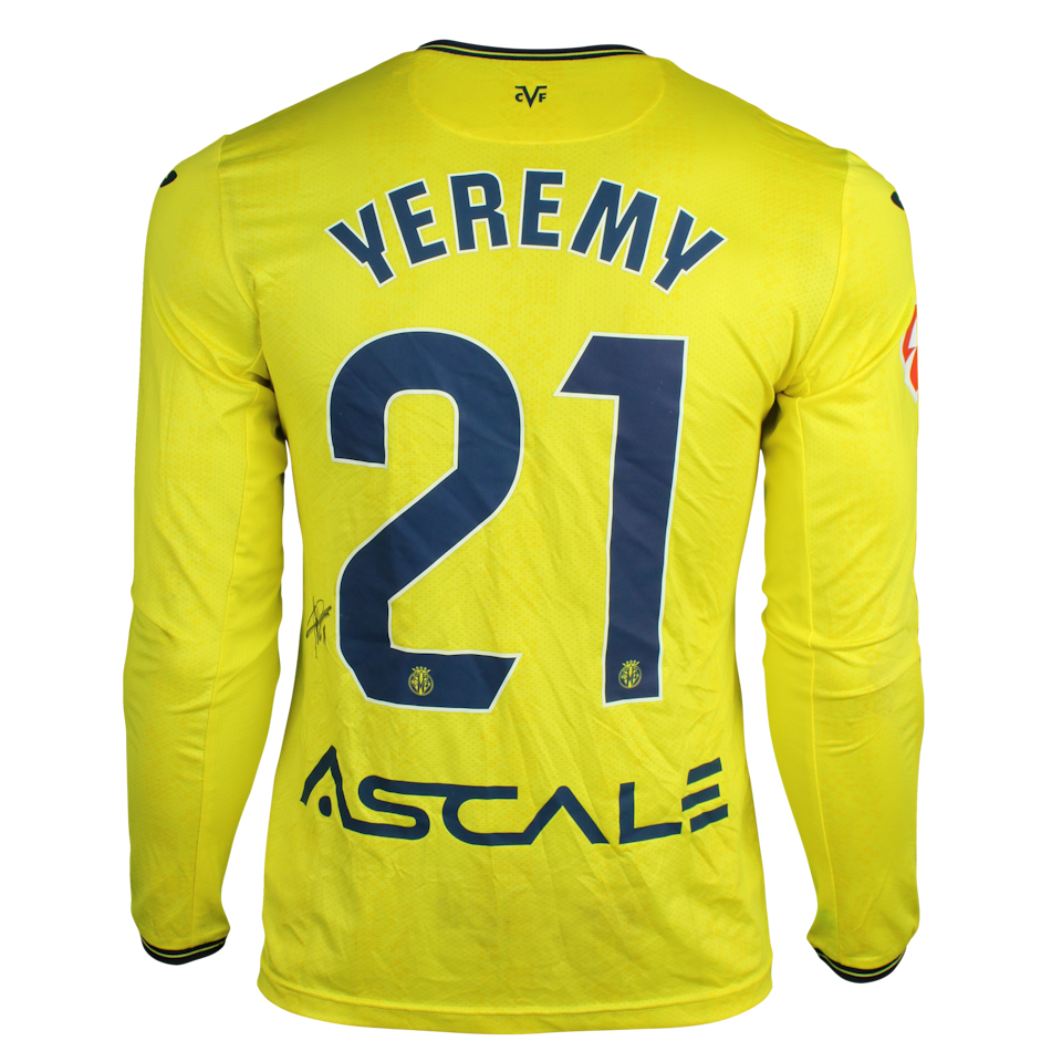 Yeremy Pino Villarreal CF shirt