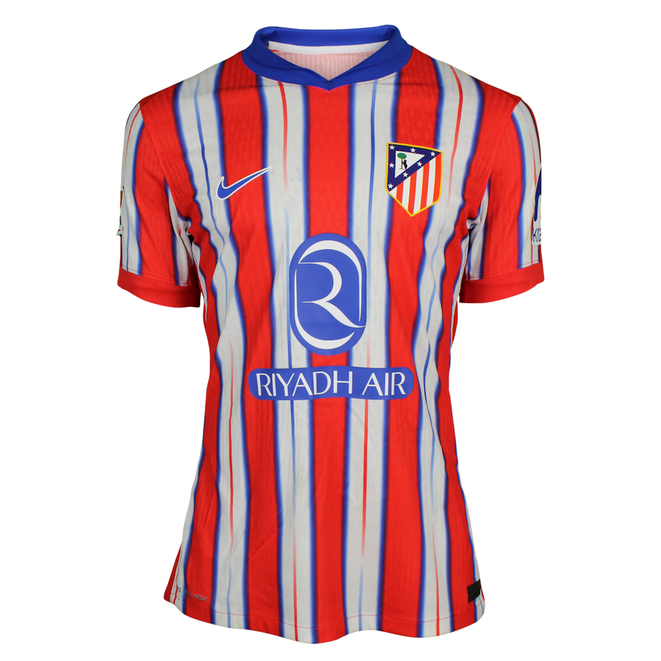 Robin Le Normand Atlético de Madrid shirt