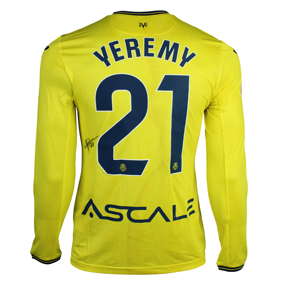 Yeremy Pino Villarreal CF shirt