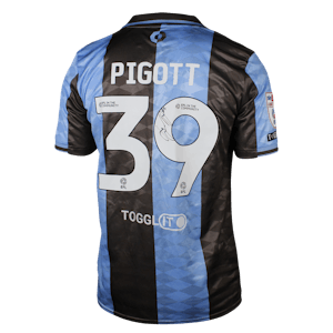 Joe Pigott AFC Wimbledon jersey