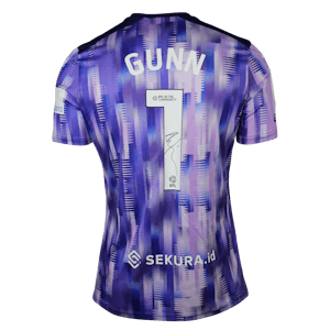 Angus Gunn Norwich City shirt