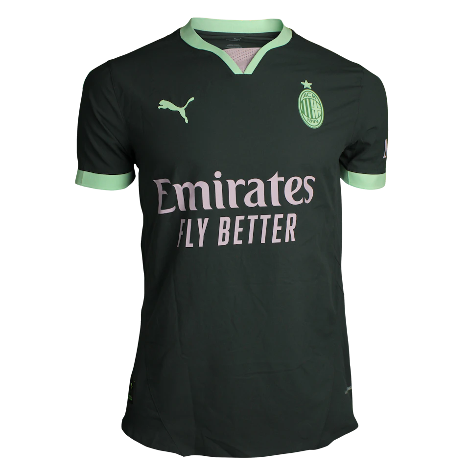 来自AC Milan的Christian Pulisic球衣