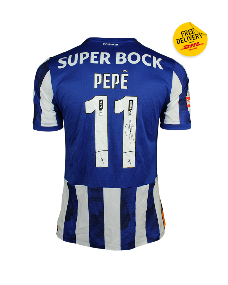 Pepê FC Porto shirt