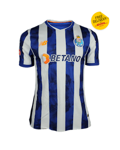 Pepê FC Porto shirt