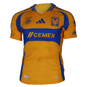 Javier Ignacio Aquino Carmona Tigres UANL shirt