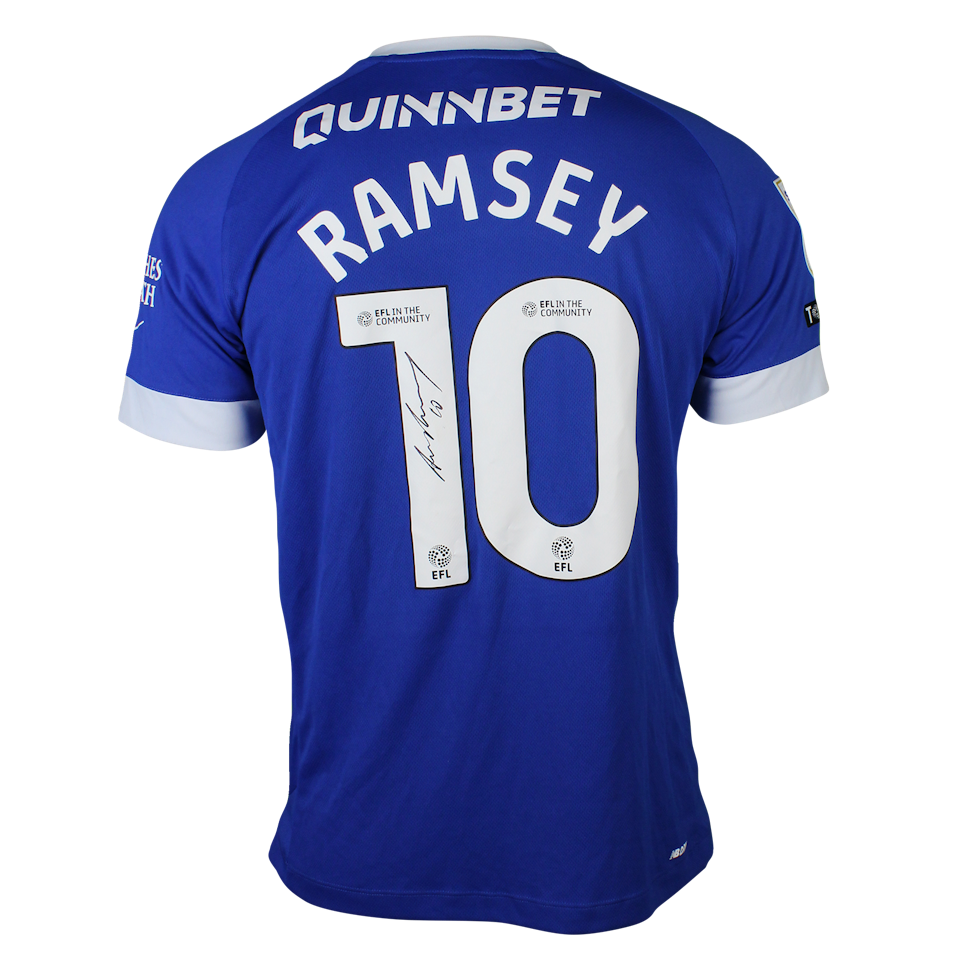 Cardiff City FC-Trikot von Aaron Ramsey