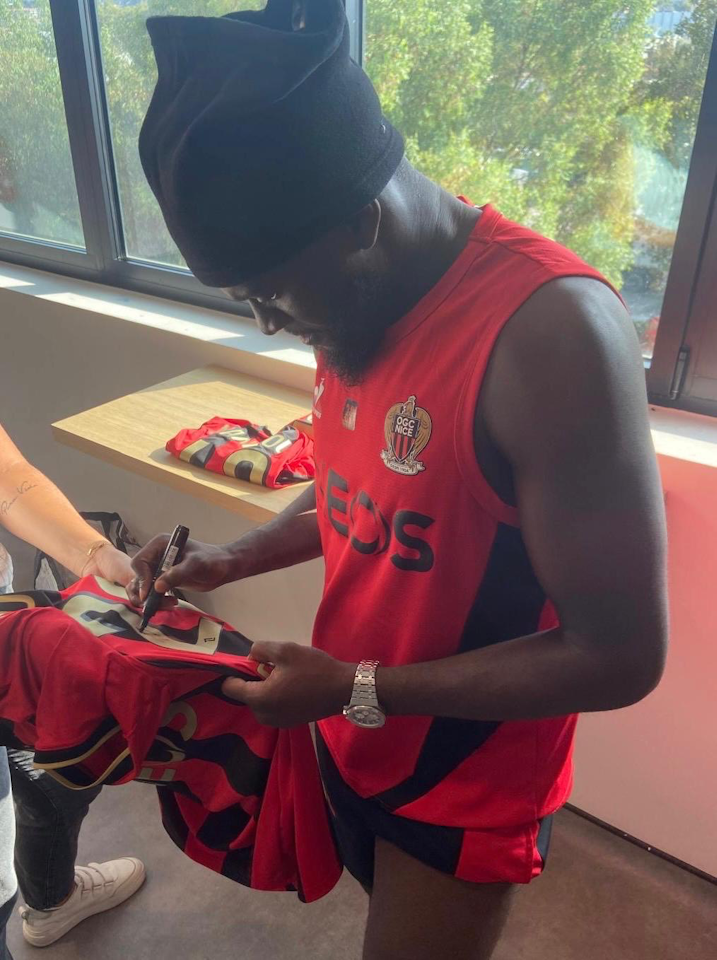 Tanguy Ndombele OGC Nice forması