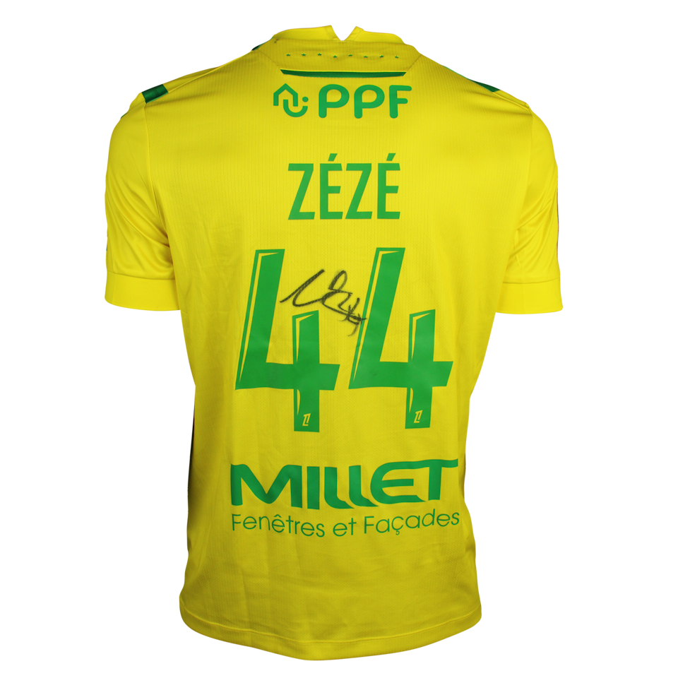 Nathan Zeze FC Nantes shirt