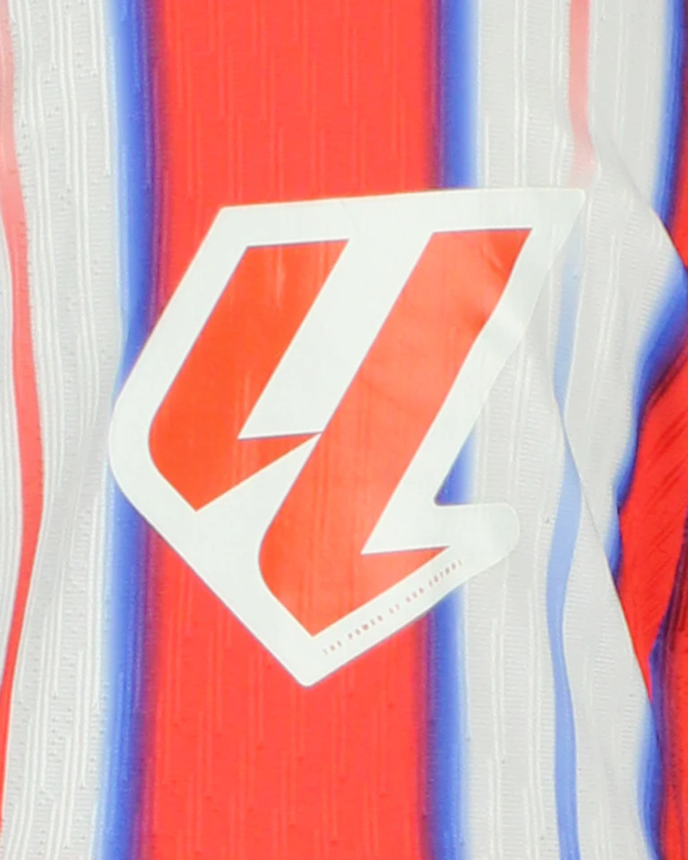 Robin Le Normand Atlético de Madrid camisa.