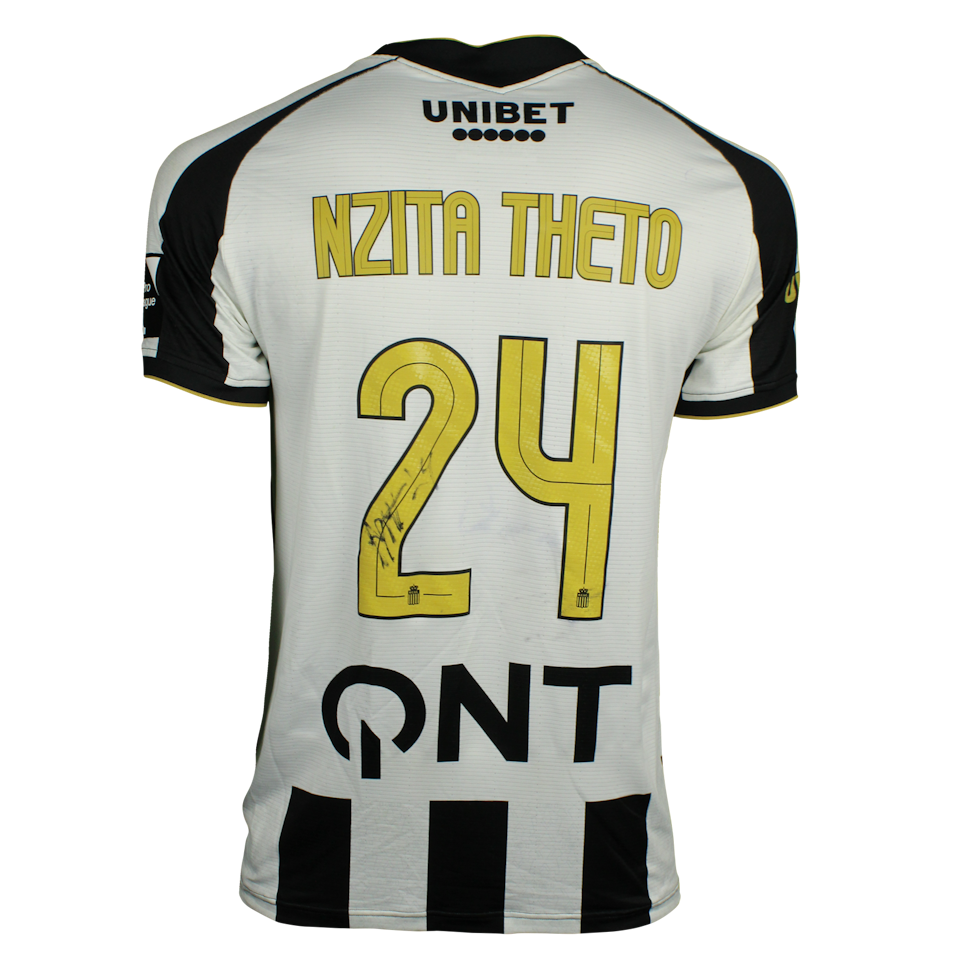 Mardochee Nzita Sporting Charleroi shirt