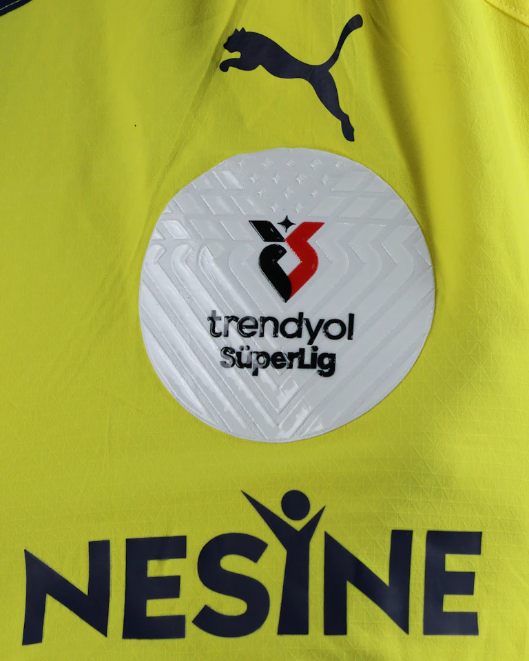 Fenerbahçe-Trikot von İrfan Can Kahveci