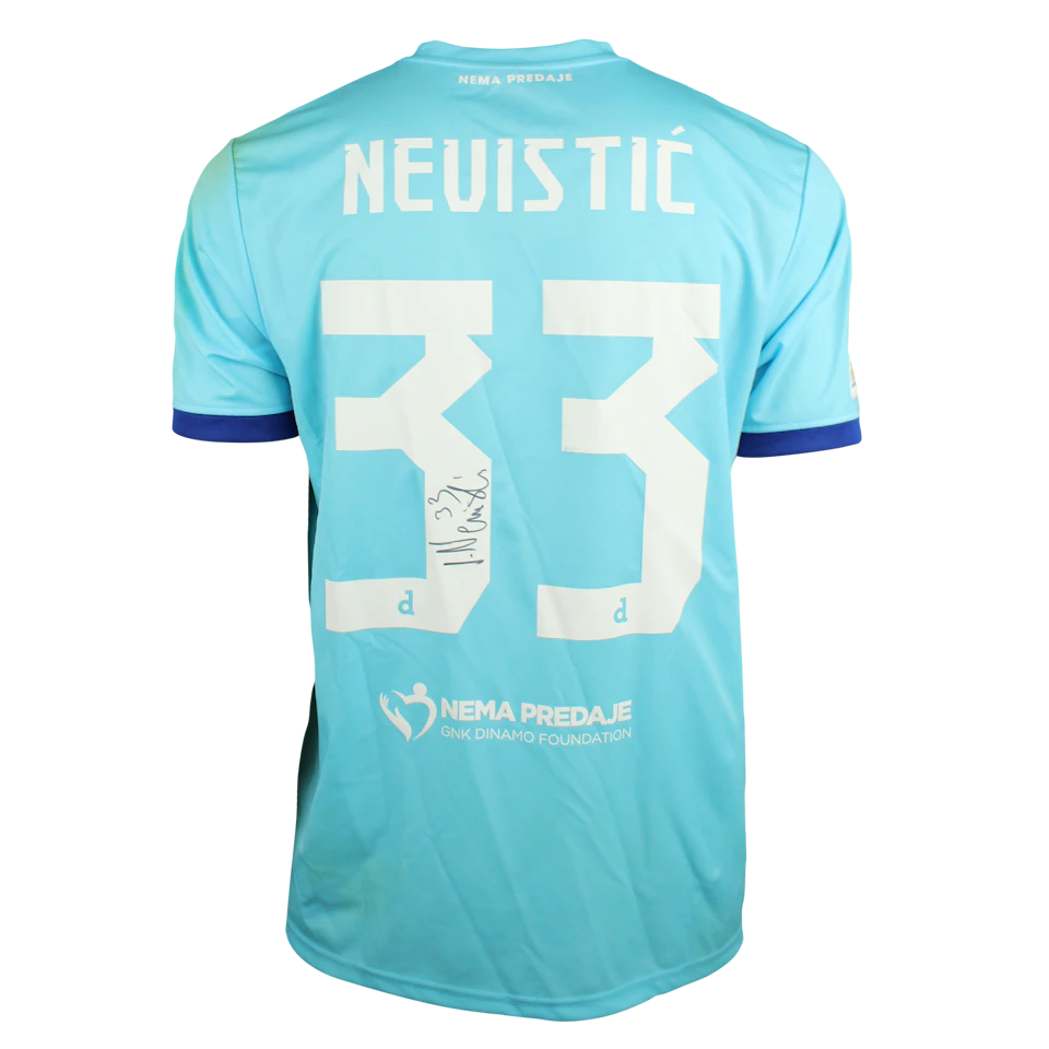来自Dinamo Zagreb的Ivan Nevistić球衣