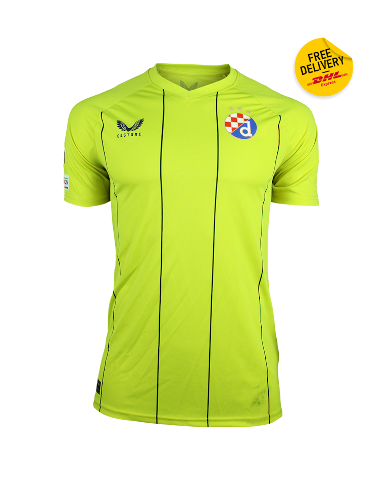 Petar Sučić Dinamo Zagreb camisa.
