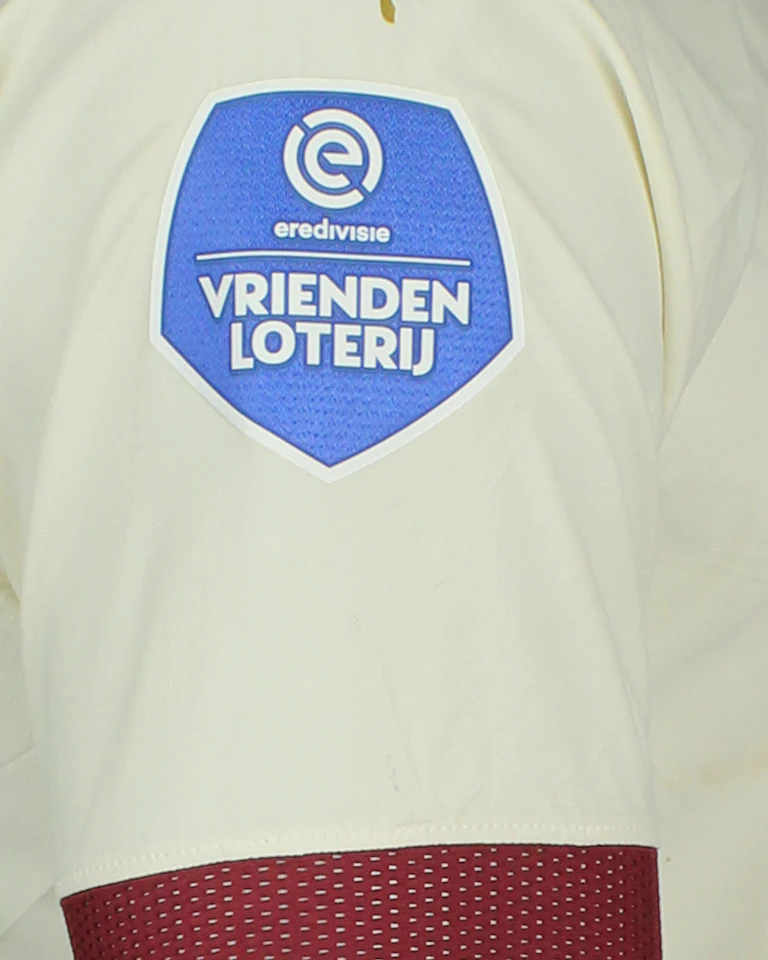 Joey Veerman PSV のシャツ