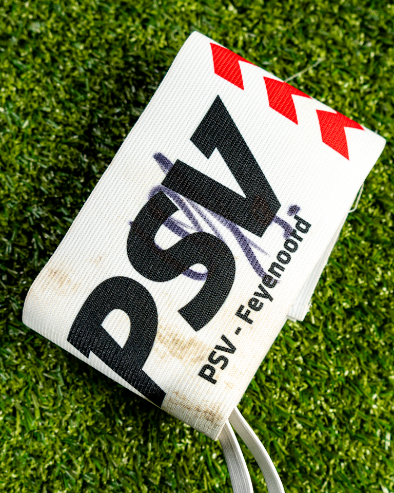 Captain's armband