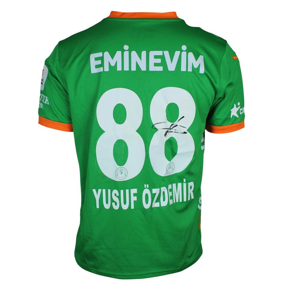 Yusuf Özdemir Alanyaspor shirt