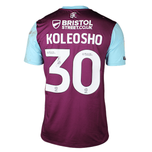 Luca Koleosho Burnley shirt