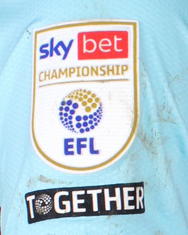 Luca Koleosho Burnley shirt