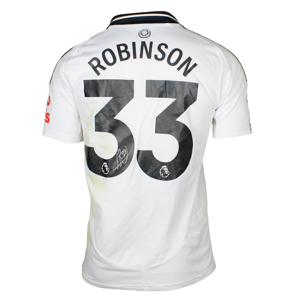 来自Fulham的Antonee Robinson球衣