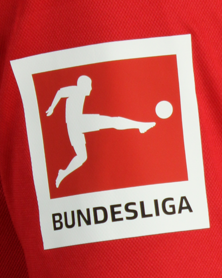 Mio Backhaus 長田澪 Werder Bremen shirt