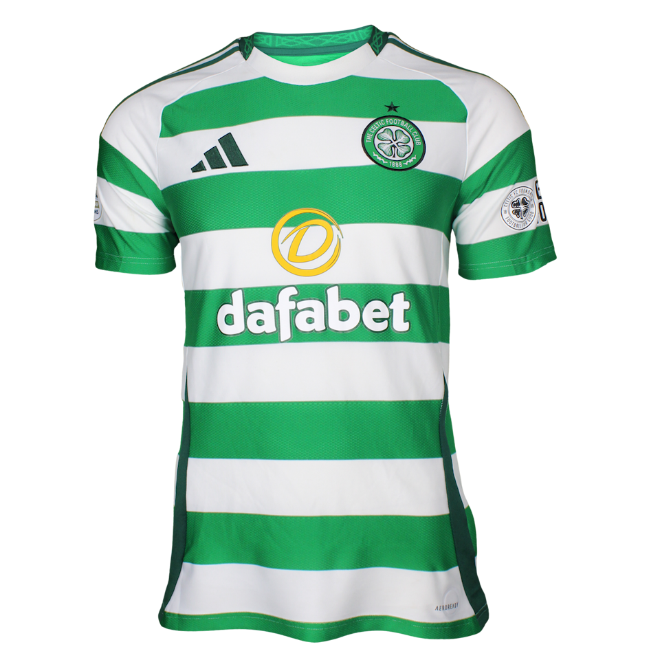 Daizen Maeda 鎌田大地 Celtic shirt