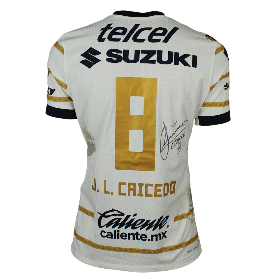 José Luis Caicedo Barrera Pumas shirt