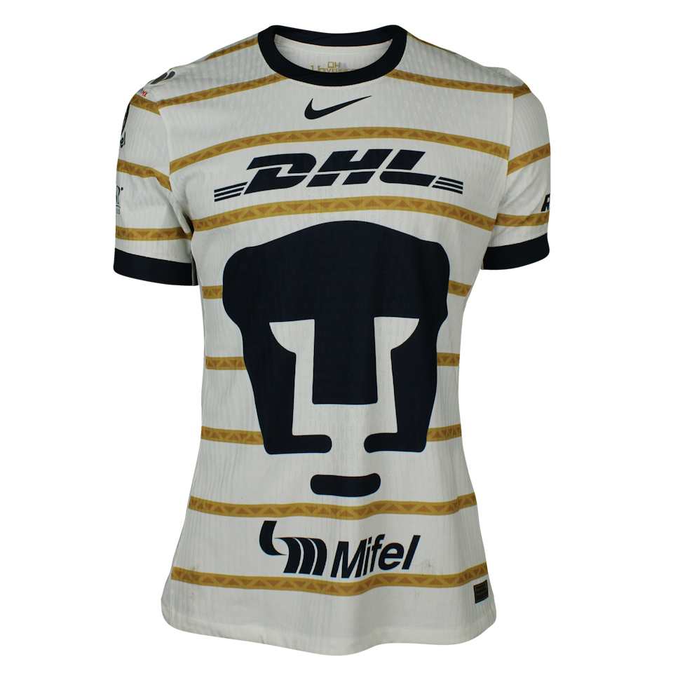 Camisola de Guillermo Martinez Ayala, Pumas