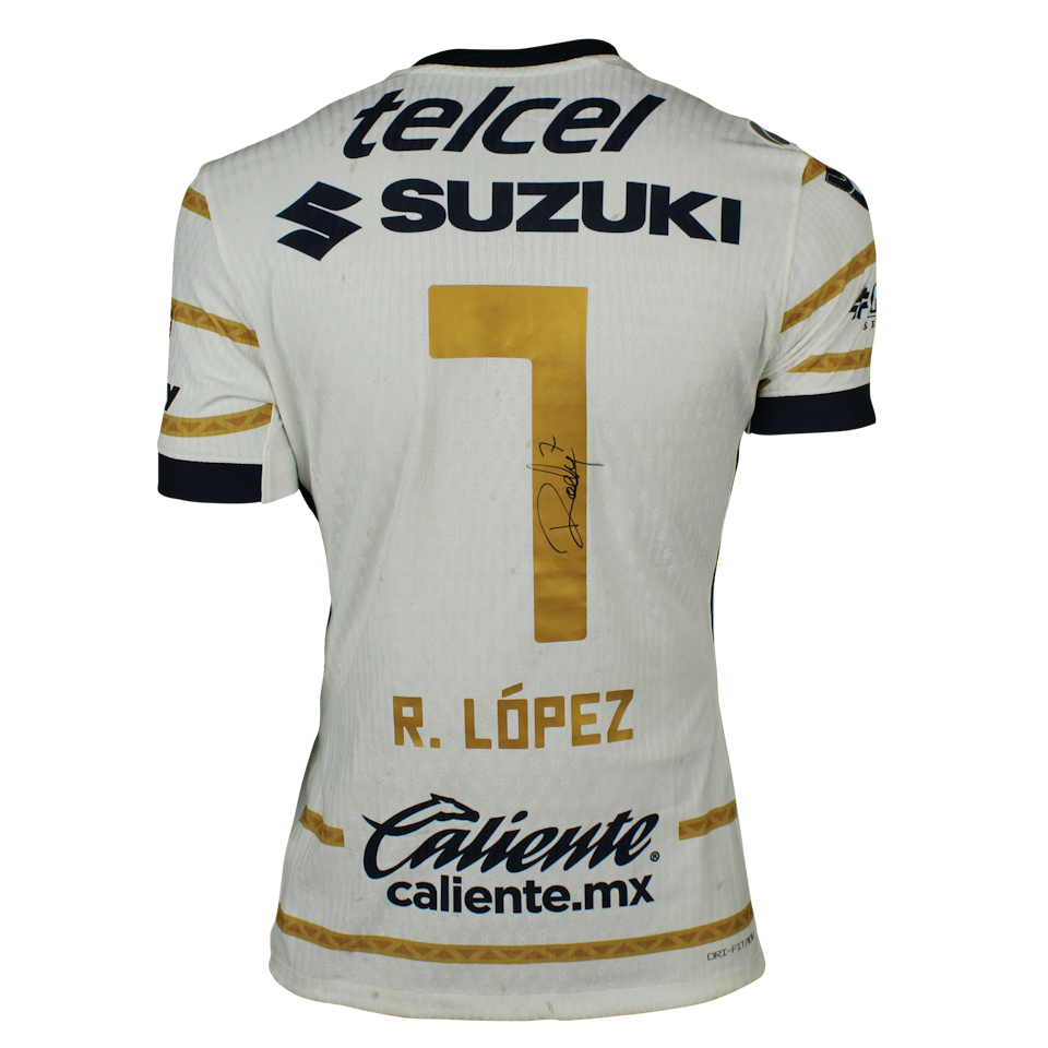 Rodrigo López Quiñones Pumas shirt