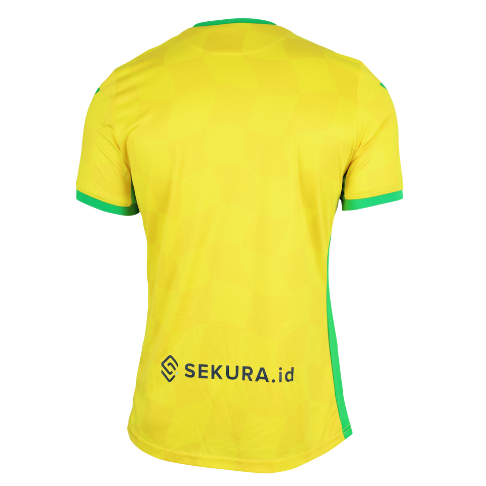 Squad Signed Shirt - 2 | Norwich City