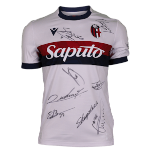 Squad Signed Shirt -3