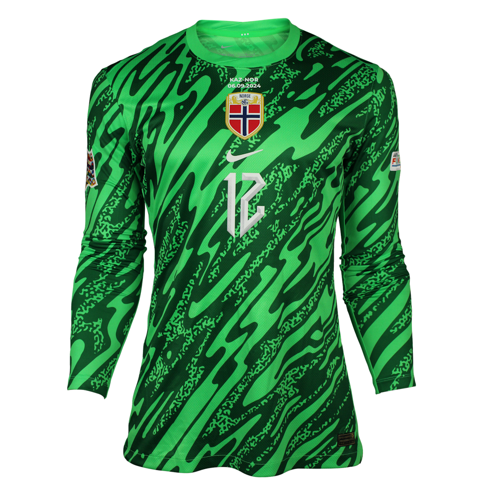 Matias Dyngeland Norway のシャツ