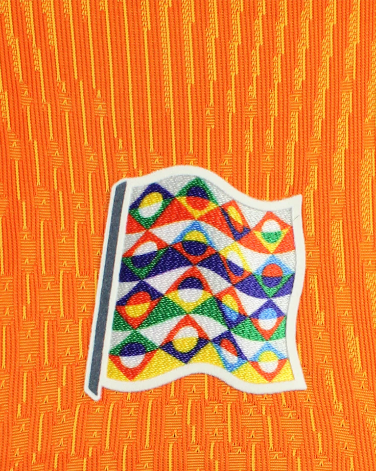 Joshua Zirkzee Netherlands のシャツ