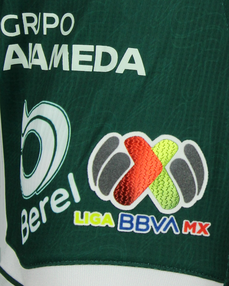 Jonathan Geovanni Pérez Sánchez Santos Laguna shirt