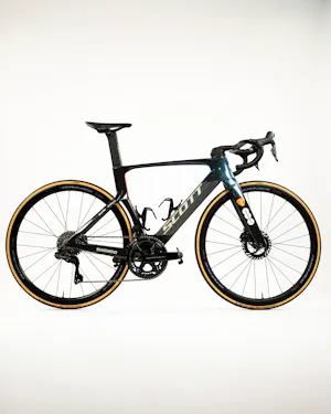 Oscar Onley | SCOTT Foil RC Pro