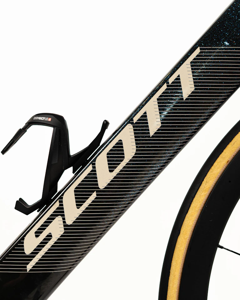 Georgi Pfeiffer | SCOTT Foil RC Pro