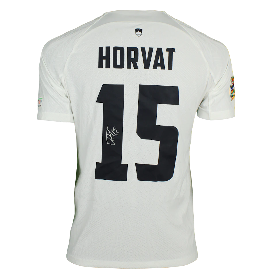 来自Slovenia的Tomi Horvat球衣