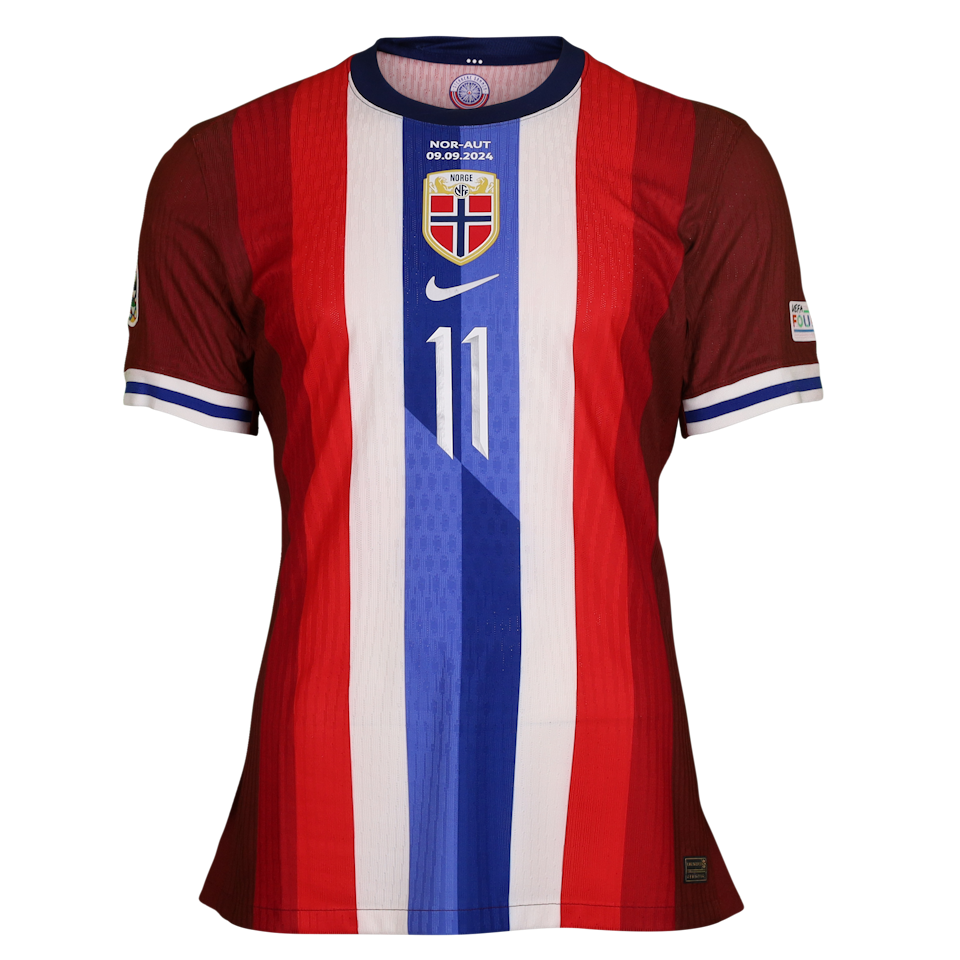 Jørgen Strand Larsen Norway shirt