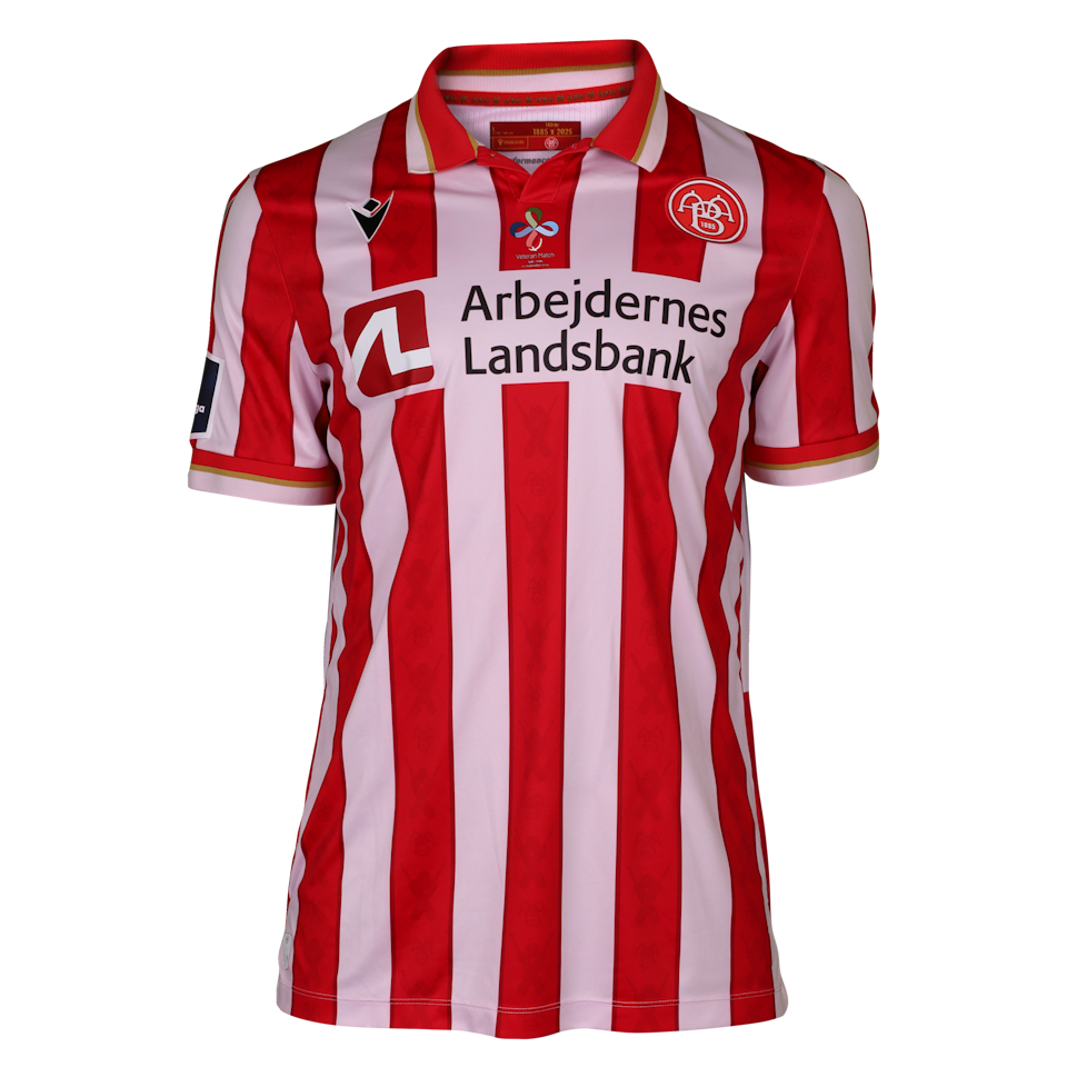 Sebastian Otoa AaB shirt