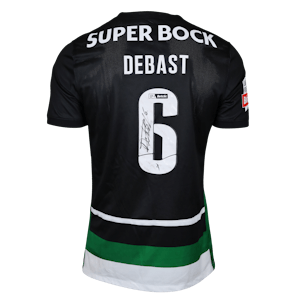 Zeno Debast Sporting CP forması