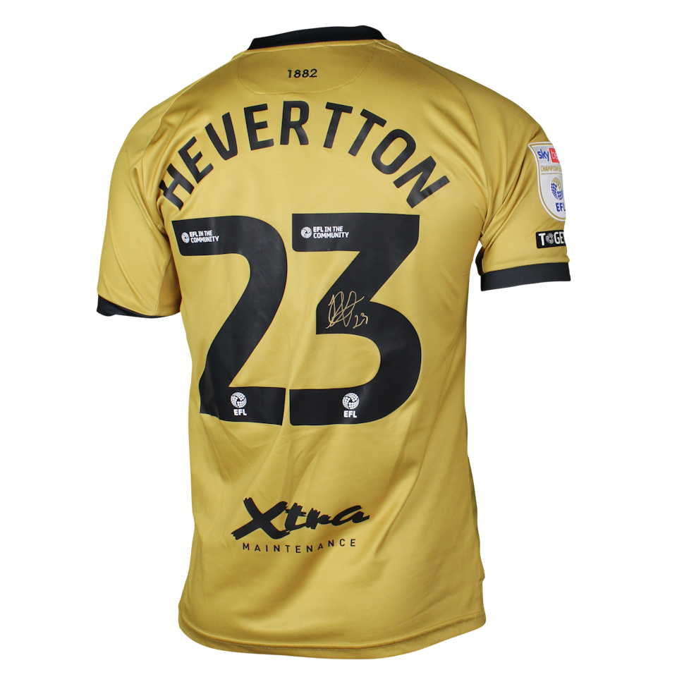 Hevertton Ciriaco Santos Queens Park Rangers shirt