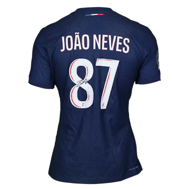 来自Paris Saint-Germain的João Neves球衣