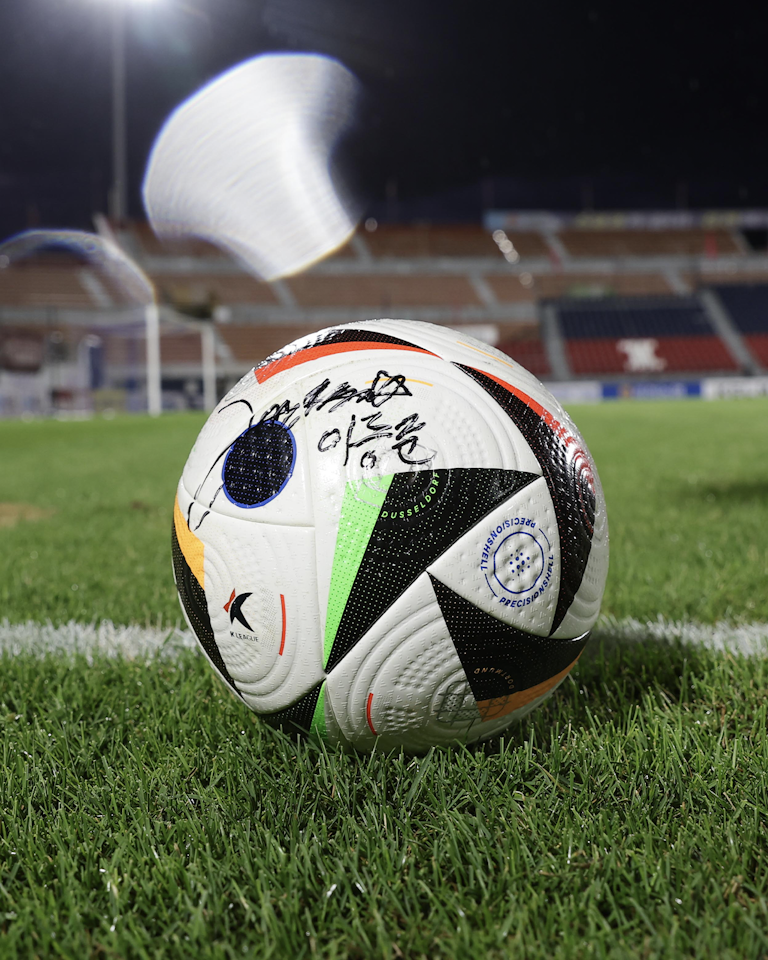 Match Scored Ball `61 - Dong-jun Lee 이동준