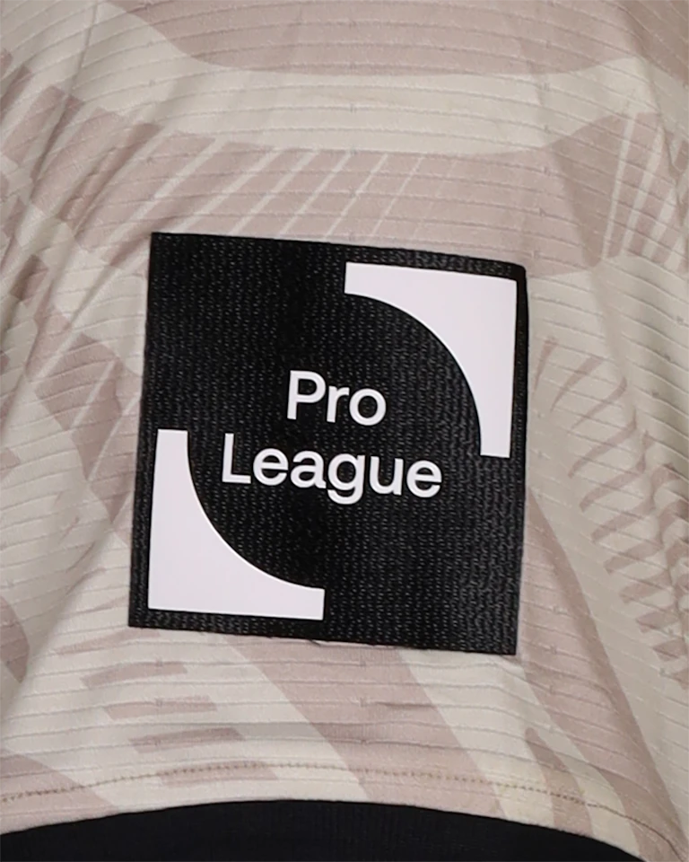 Sporting Charleroi-Trikot von Aiham Ousou