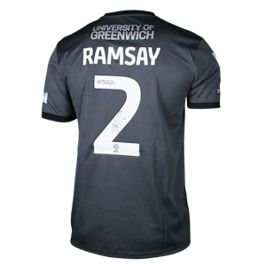 Charlton Athletic-Trikot von Kayne Ramsey
