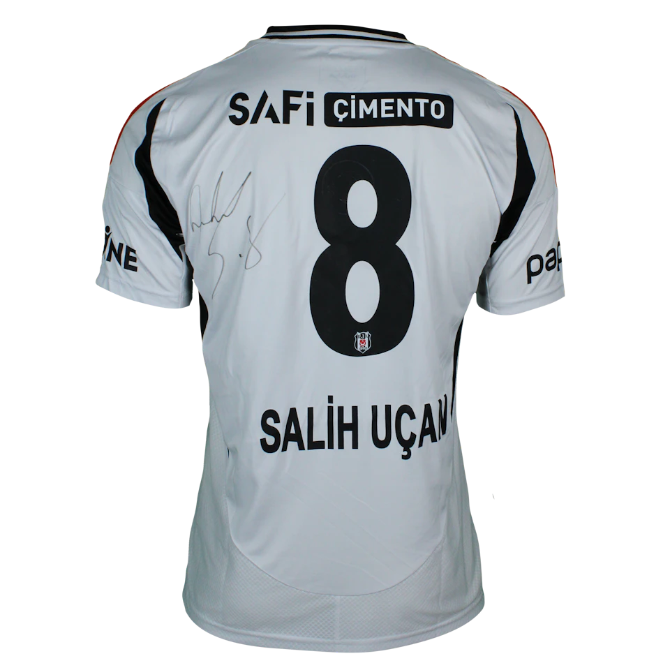 Salih Uçan Beşiktaş JK forması