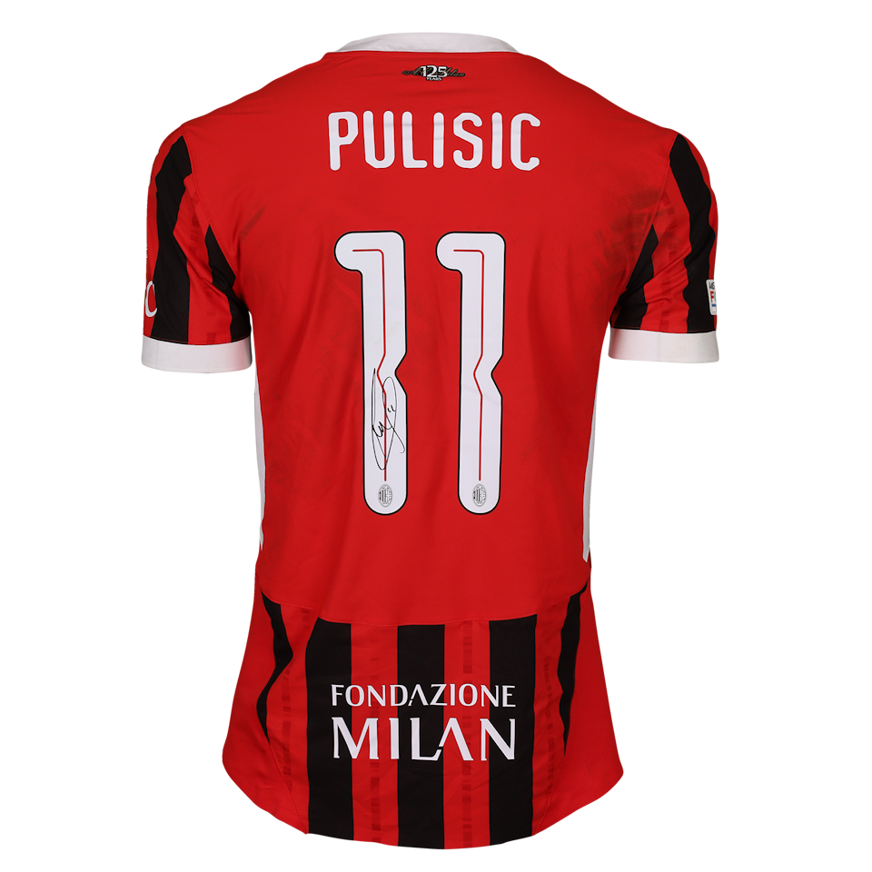 AC Milan 팀의 Christian Pulisic 셔츠